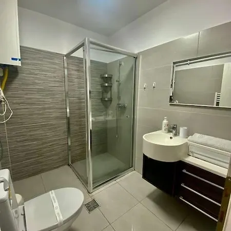 Purple Ultracentral Old Town דירה *