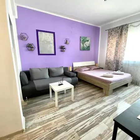 Διαμέρισμα Purple Ultracentral Old Town