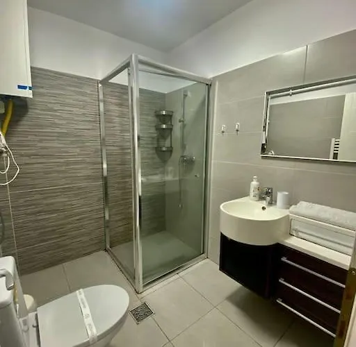 Purple Ultracentral Old Town Apartament *